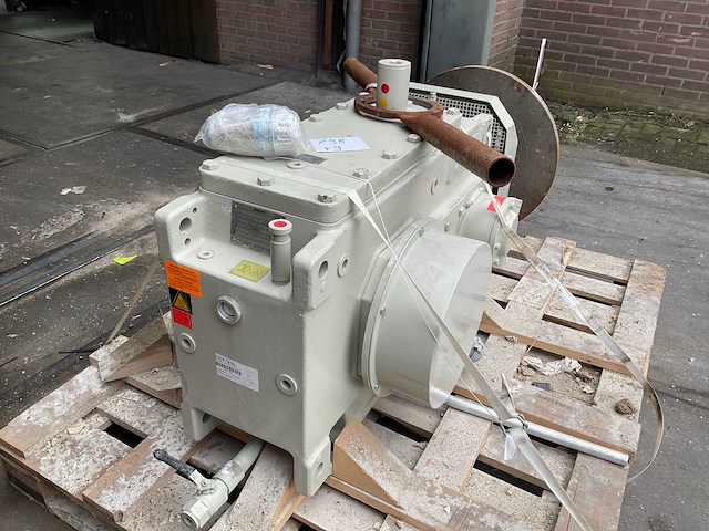 2014 siemens nfj/4772812-0610-001 reductiekast - afbeelding 4 van  5