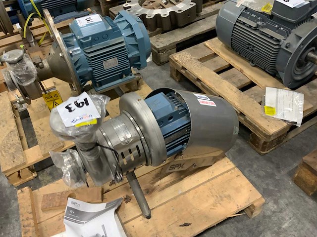 2014 spx w+ 22/20 120 std centrifugaalpomp - afbeelding 1 van  5