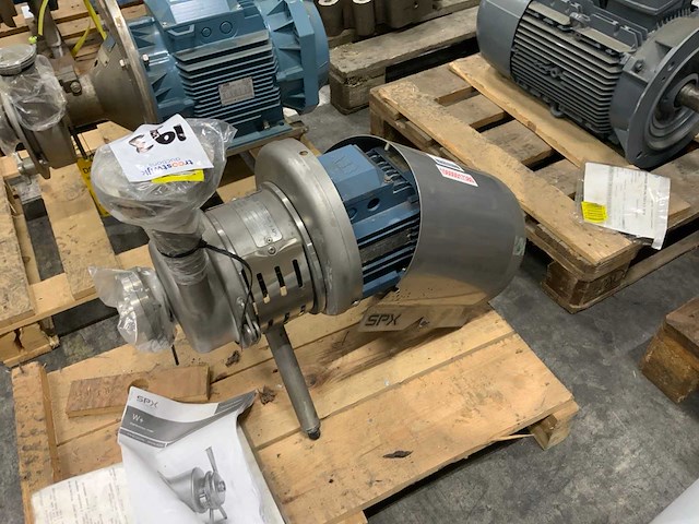 2014 spx w+ 22/20 120 std centrifugaalpomp - afbeelding 2 van  5