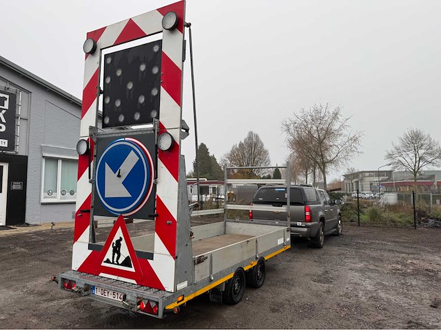 2014 steur egghe tb3500 signalisatie aanhangwagen - afbeelding 2 van  8