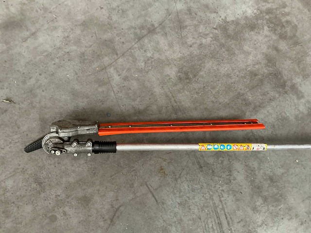2014 stihl hle71 elektrische stokheggenschaar - afbeelding 2 van  5