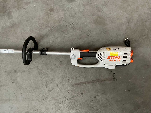2014 stihl hle71 elektrische stokheggenschaar - afbeelding 4 van  5
