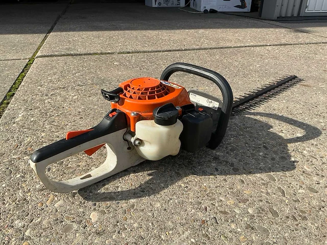 2014 stihl hs45 heggenschaar - afbeelding 3 van  7
