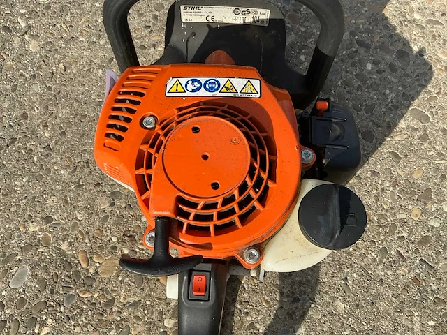 2014 stihl hs45 heggenschaar - afbeelding 5 van  7