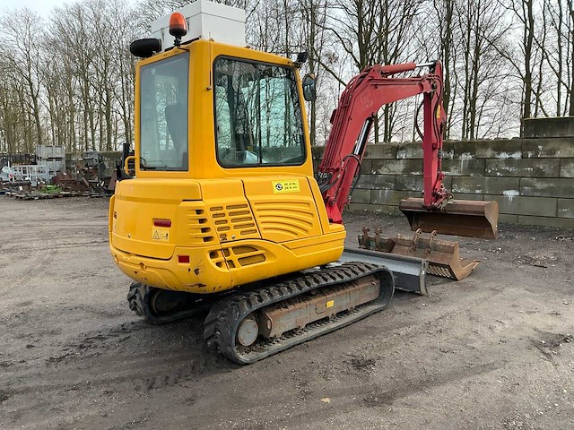 2014 takeuchi tb235 minigraafmachine - afbeelding 37 van  46