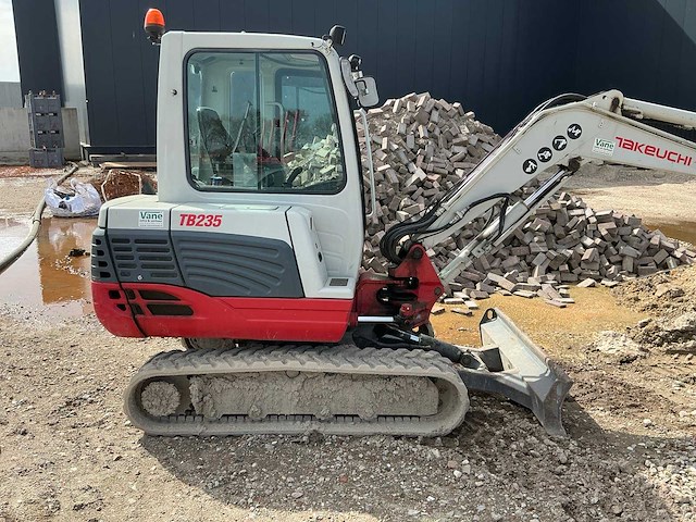 2014 takeuchi tb253 minigraafmachine - afbeelding 8 van  18