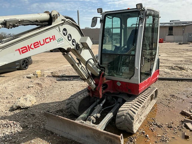 2014 takeuchi tb253 minigraafmachine - afbeelding 10 van  18