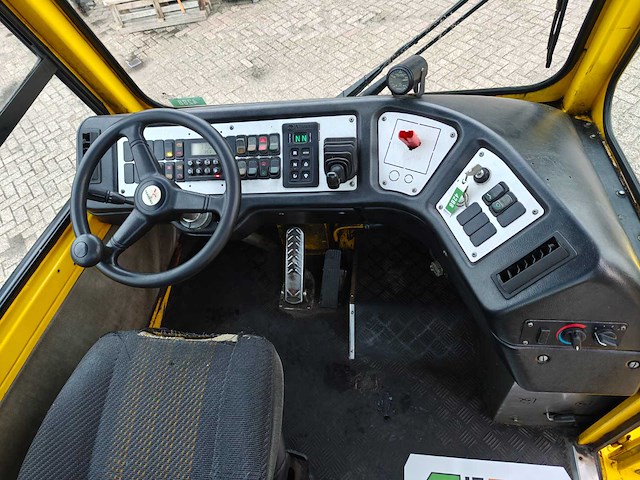 2014 teberg yt182 terminal trekker - afbeelding 18 van  18