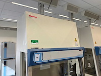 2014 thermo scientific herasafe ks 12 microbiologische veiligheidskast en12469 - afbeelding 2 van  8