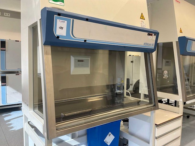 2014 thermo scientific herasafe ks 12 microbiologische veiligheidskast en12469 - afbeelding 3 van  8