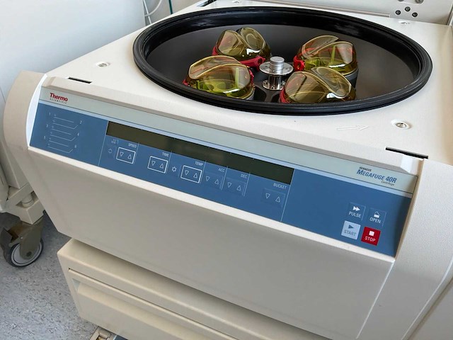 2014 thermowetenschappelijke heraeus megafuge 40r centrifuge - afbeelding 4 van  8