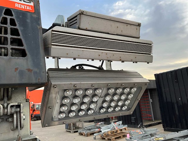 2014 tower light superlight vt1 led lichtmast aggregaat aanhangwagen - afbeelding 14 van  17