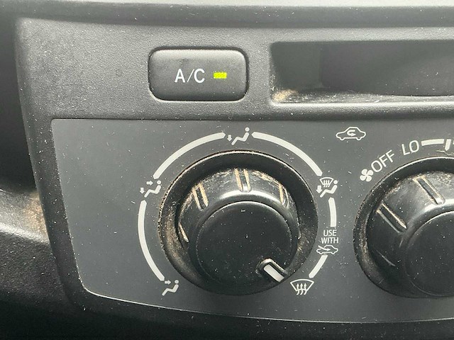 2014 toyota hilux 2.5 d-4d lx bedrijfswagen - afbeelding 13 van  49