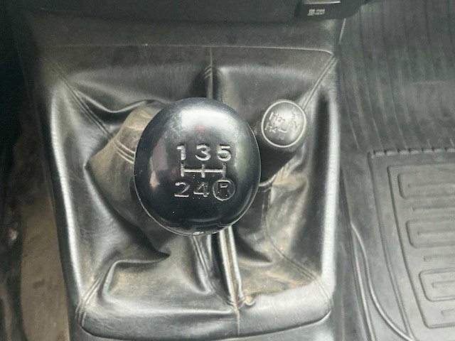 2014 toyota hilux 2.5 d-4d lx bedrijfswagen - afbeelding 20 van  49