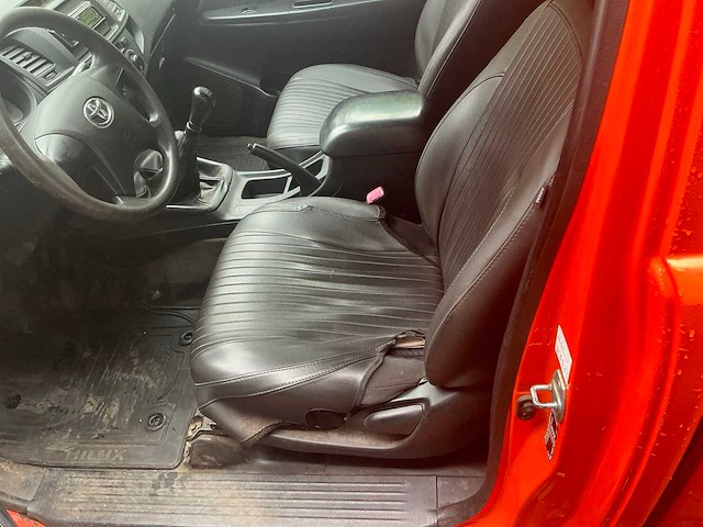 2014 toyota hilux 2.5 d-4d lx bedrijfswagen - afbeelding 17 van  49