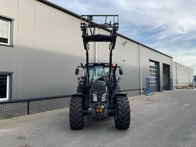 2014 valtra n123 hitech5 vierwielaangedreven landbouwtractor - afbeelding 16 van  20