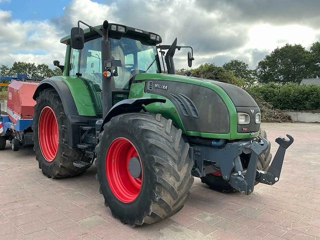 2014 valtra t163 vierwielaangedreven landbouwtractor - afbeelding 35 van  38