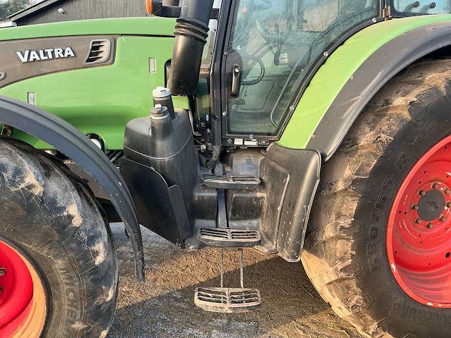 2014 valtra t163 vierwielaangedreven landbouwtractor - afbeelding 3 van  32