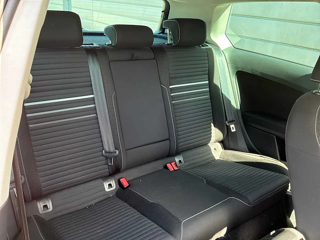2014 volkswagen golf 1.2 tsi highline personenauto - afbeelding 8 van  22