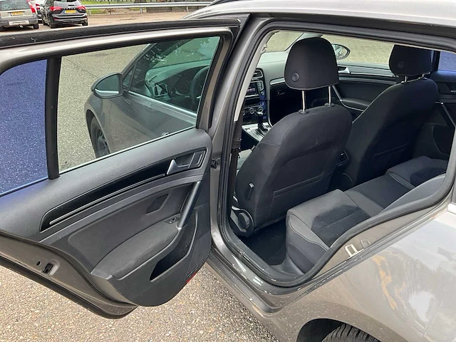 2014 volkswagen golf 1.6tdi station personenauto - afbeelding 29 van  42