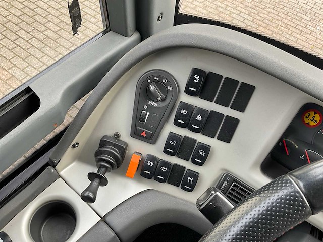 2014 volvo 9700 b8r touringcar 61 plaatsen - afbeelding 38 van  54