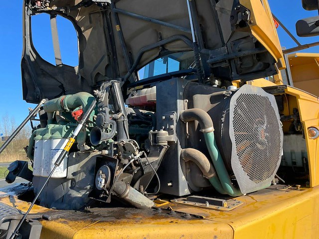 2014 volvo a30g dumptruck - afbeelding 2 van  3