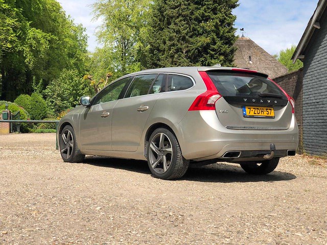 2014 volvo v60 r design plug in hybrid personenauto - afbeelding 5 van  8