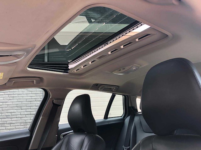 2014 volvo v60 r design plug in hybrid personenauto - afbeelding 9 van  12