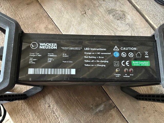 2014 wacker neuson c48/4 acculader - afbeelding 4 van  5