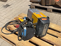 2014 yale cpvf 10.8 elektrische kettingtakel - afbeelding 1 van  5