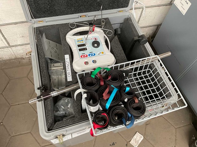 2014 zimmer 1200 pneumatic tourniquet system - afbeelding 1 van  8