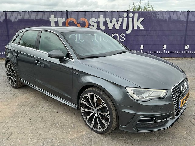 2015 - audi - a3 sportback - 1.4 e-tron amb. pl+ - personenauto - afbeelding 1 van  5