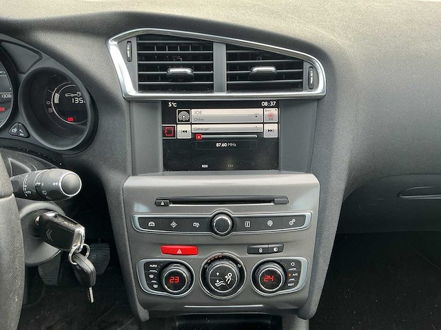 2015 - citroen - c4 - 1.2 puret.feel coll. - personenauto - afbeelding 10 van  10