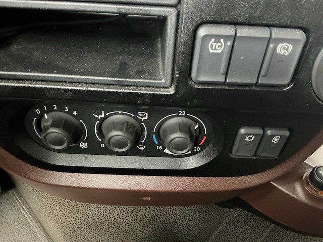 2015 - daf - xf 510 ft - vrachtwagen - afbeelding 21 van  34