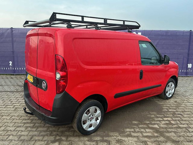 2015 - fiat - doblò cargo - 1.3 m-jet actual - afbeelding 4 van  12