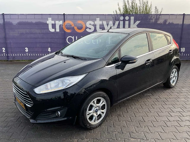2015 - ford - fiesta - 1.5 tdci tit. lease - personenauto - afbeelding 1 van  11
