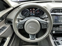 2015 - jaguar - xe - 2.0 d r-sport - personenauto - afbeelding 3 van  17