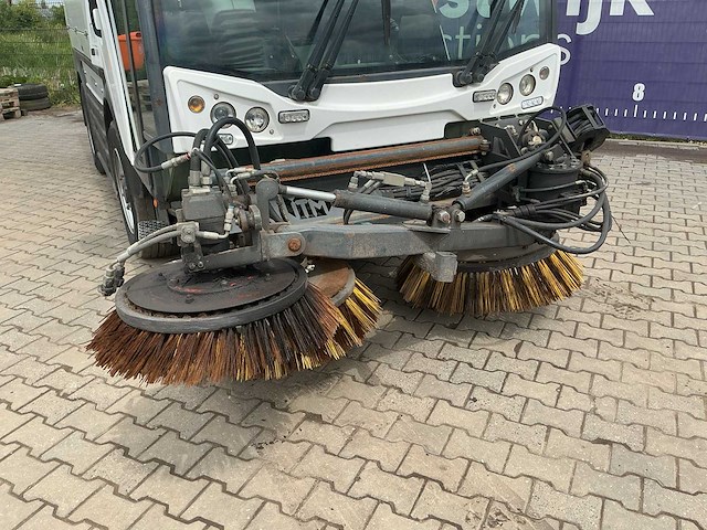 2015 - johnston sweepers - c401 - zelfrijdende veegmachine - afbeelding 32 van  33