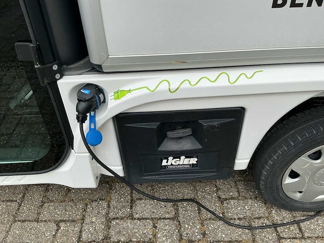 2015 - ligier professional pulse 4 bedrijfswagen - afbeelding 4 van  32