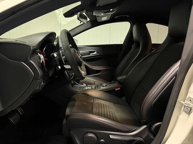 2015 - mercedes-benz - cla-klasse - amg 45 4matic xj-744-s iaw - afbeelding 4 van  23