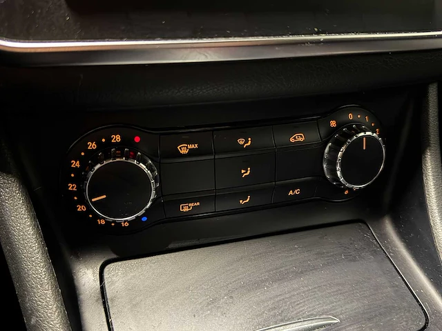 2015 - mercedes-benz - cla-klasse - amg 45 4matic xj-744-s iaw - afbeelding 20 van  23