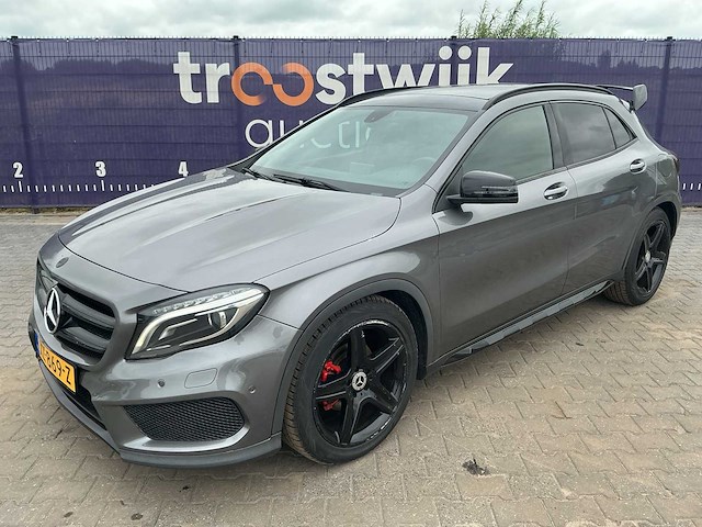 2015 - mercedes-benz - gla-klasse - 200 cdi 4m prestige - personenauto - afbeelding 1 van  8