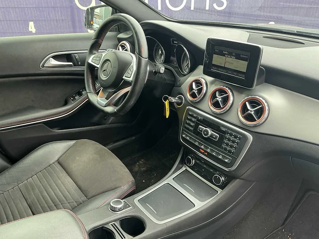 2015 - mercedes-benz - gla-klasse - 200 cdi 4m prestige - personenauto - afbeelding 11 van  13
