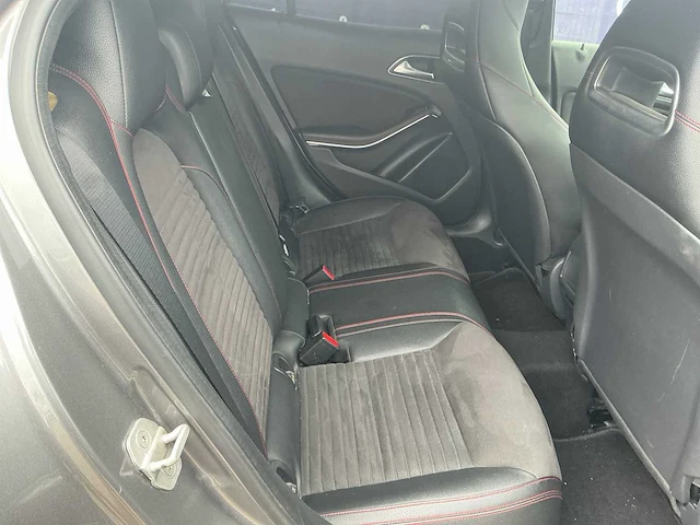 2015 - mercedes-benz - gla-klasse - 200 cdi 4m prestige - personenauto - afbeelding 12 van  13