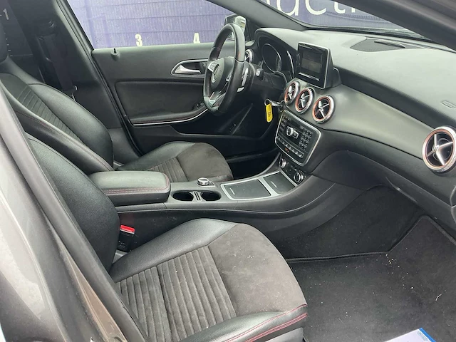2015 - mercedes-benz - gla-klasse - 200 cdi 4m prestige - personenauto - afbeelding 10 van  13