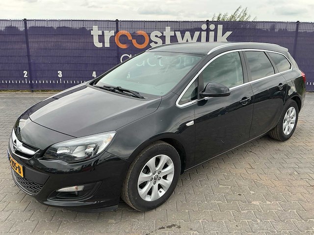 2015 - opel - astra sports tourer - 1.4 turbo edition - personenauto - afbeelding 1 van  12