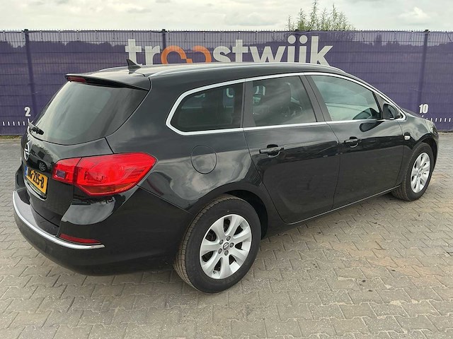 2015 - opel - astra sports tourer - 1.4 turbo edition - personenauto - afbeelding 4 van  12