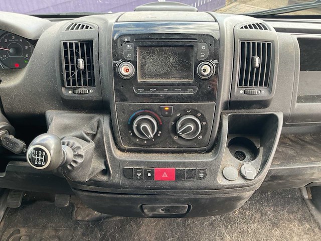 2015 - peugeot - boxer - 330 2.2 hdi l2h2 xr - bedrijfswagen - afbeelding 5 van  14