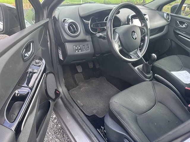 2015 - renault - clio estate - 0.9 tce night&day - 2-zjv-63 - afbeelding 18 van  20
