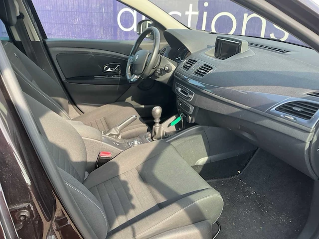 2015 - renault - mégane estate - 1.2 tce limited - personenauto - afbeelding 9 van  13